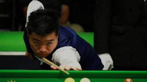 于许特尔似 于许特尔似