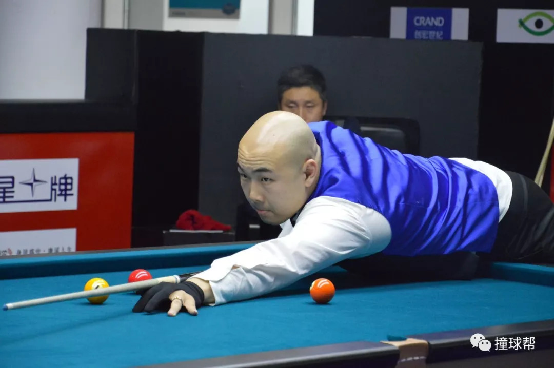 首战不敌波 首战不敌波