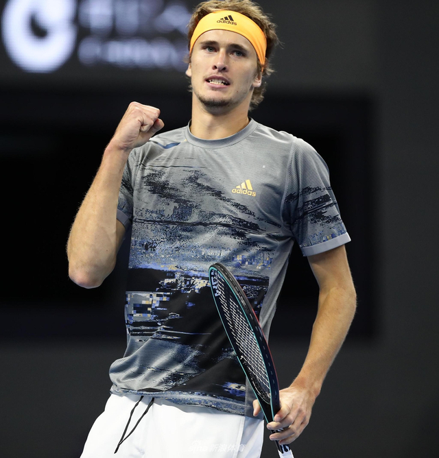 带伤出战 带伤出战